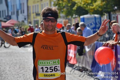 Stadtlauf-Neumarkt-Zieleinlauf-2019-0914