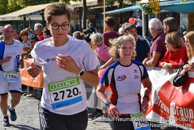 Stadtlauf-Neumarkt-Zieleinlauf-2019-0601