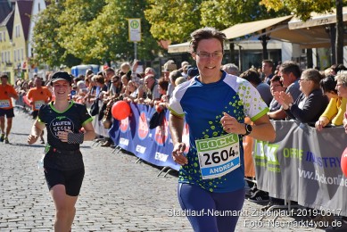 Stadtlauf-Neumarkt-Zieleinlauf-2019-0617