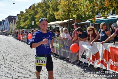 Stadtlauf-Neumarkt-Zieleinlauf-2019-0958