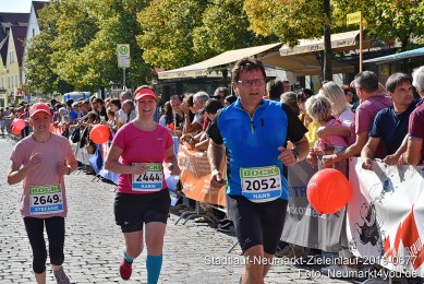 Stadtlauf-Neumarkt-Zieleinlauf-2019-0677