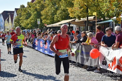 Stadtlauf-Neumarkt-Zieleinlauf-2019-0582