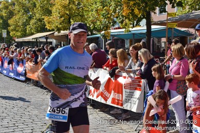 Stadtlauf-Neumarkt-Zieleinlauf-2019-0628