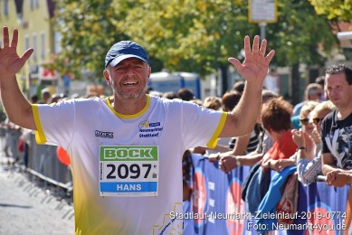 Stadtlauf-Neumarkt-Zieleinlauf-2019-0774