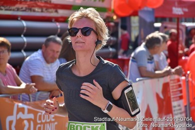 Stadtlauf-Neumarkt-Zieleinlauf-2019-0764