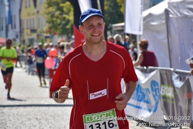 Stadtlauf-Neumarkt-Zieleinlauf-2019-0992