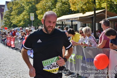Stadtlauf-Neumarkt-Zieleinlauf-2019-0933