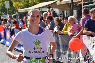 Stadtlauf-Neumarkt-Zieleinlauf-2019-0671
