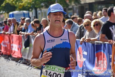 Stadtlauf-Neumarkt-Zieleinlauf-2019-0864