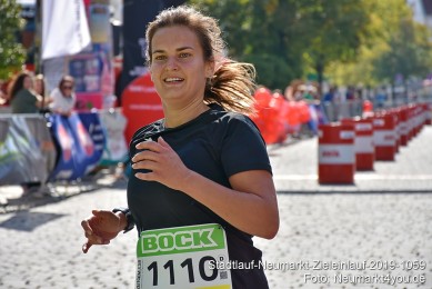 Stadtlauf-Neumarkt-Zieleinlauf-2019-1059