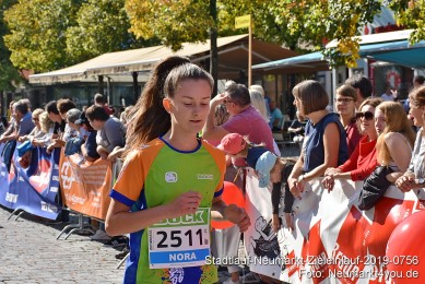 Stadtlauf-Neumarkt-Zieleinlauf-2019-0756