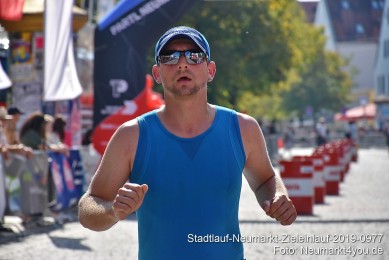 Stadtlauf-Neumarkt-Zieleinlauf-2019-0977