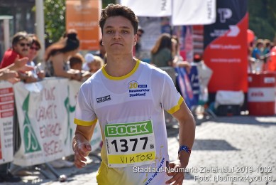 Stadtlauf-Neumarkt-Zieleinlauf-2019-1002
