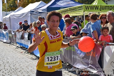 Stadtlauf-Neumarkt-Zieleinlauf-2019-1018