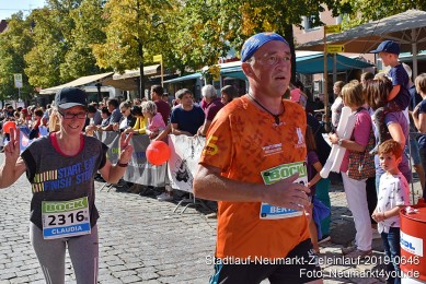 Stadtlauf-Neumarkt-Zieleinlauf-2019-0646