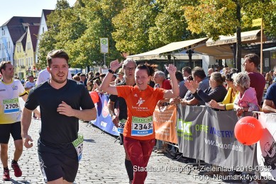 Stadtlauf-Neumarkt-Zieleinlauf-2019-0632