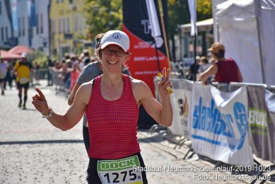 Stadtlauf-Neumarkt-Zieleinlauf-2019-1023