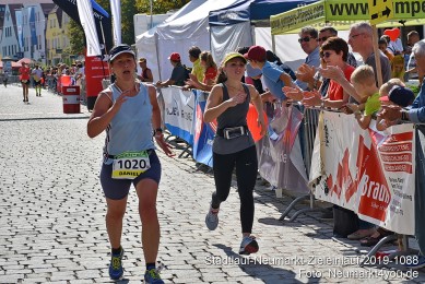 Stadtlauf-Neumarkt-Zieleinlauf-2019-1088