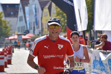 Stadtlauf-Neumarkt-Zieleinlauf-2019-1032