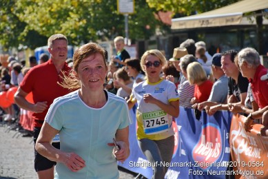 Stadtlauf-Neumarkt-Zieleinlauf-2019-0584