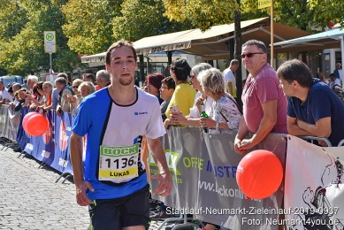 Stadtlauf-Neumarkt-Zieleinlauf-2019-0937