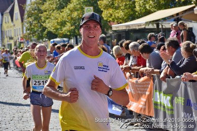 Stadtlauf-Neumarkt-Zieleinlauf-2019-0665