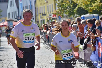 Stadtlauf-Neumarkt-Zieleinlauf-2019-0775