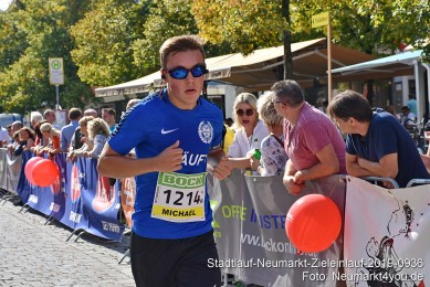 Stadtlauf-Neumarkt-Zieleinlauf-2019-0936