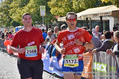 Stadtlauf-Neumarkt-Zieleinlauf-2019-0785