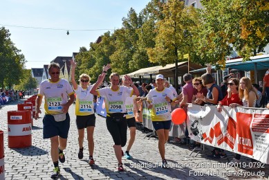 Stadtlauf-Neumarkt-Zieleinlauf-2019-0792