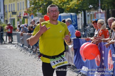 Stadtlauf-Neumarkt-Zieleinlauf-2019-0908