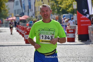Stadtlauf-Neumarkt-Zieleinlauf-2019-1102