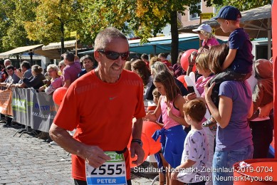 Stadtlauf-Neumarkt-Zieleinlauf-2019-0704