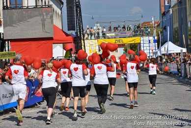 Stadtlauf-Neumarkt-Zieleinlauf-2019-0736