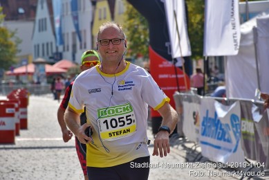 Stadtlauf-Neumarkt-Zieleinlauf-2019-1104