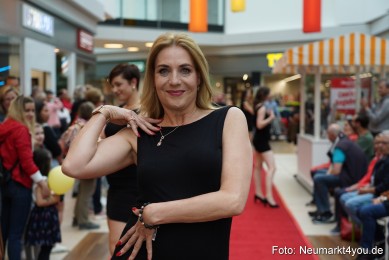 Modenschau-Neuer-Markt-Nacht-der-Sinne-2022-0044