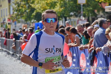 Stadtlauf-Neumarkt-Zieleinlauf-2019-0817