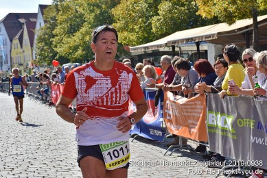 Stadtlauf-Neumarkt-Zieleinlauf-2019-0938