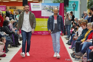 Modenschau-Fruehjahr-2023-NeuerMarkt-0138