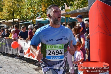 Stadtlauf-Neumarkt-Zieleinlauf-2019-0638