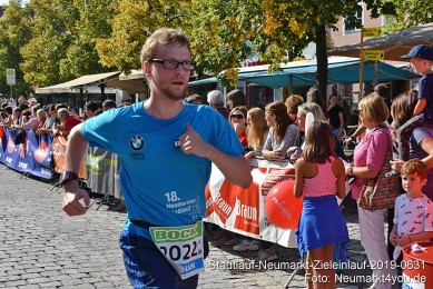 Stadtlauf-Neumarkt-Zieleinlauf-2019-0631