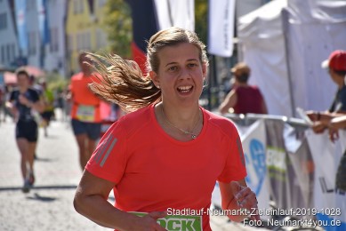 Stadtlauf-Neumarkt-Zieleinlauf-2019-1028