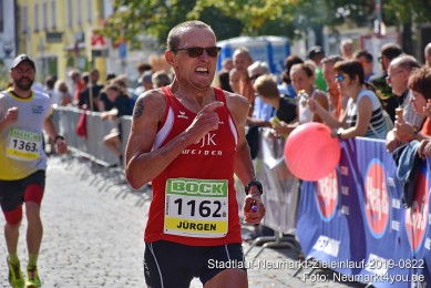Stadtlauf-Neumarkt-Zieleinlauf-2019-0822