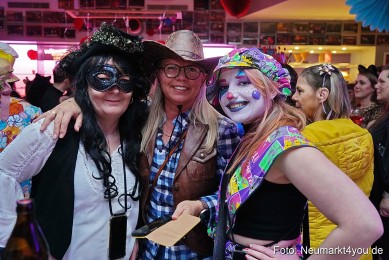 Weiberfasching-Neumarkt-2023-0032