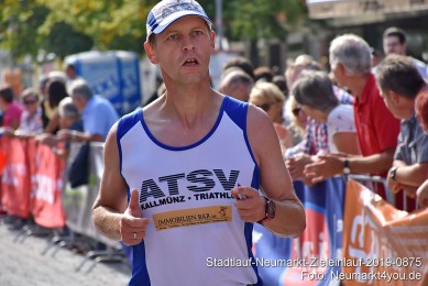 Stadtlauf-Neumarkt-Zieleinlauf-2019-0875