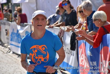 Stadtlauf-Neumarkt-Zieleinlauf-2019-1036