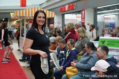 Modenschau-Neuer-Markt-Nacht-der-Sinne-2022-0051