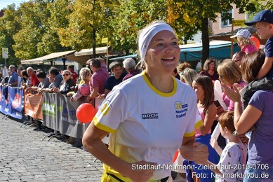 Stadtlauf-Neumarkt-Zieleinlauf-2019-0706