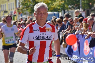 Stadtlauf-Neumarkt-Zieleinlauf-2019-0593
