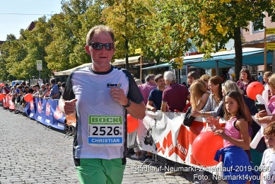 Stadtlauf-Neumarkt-Zieleinlauf-2019-0690